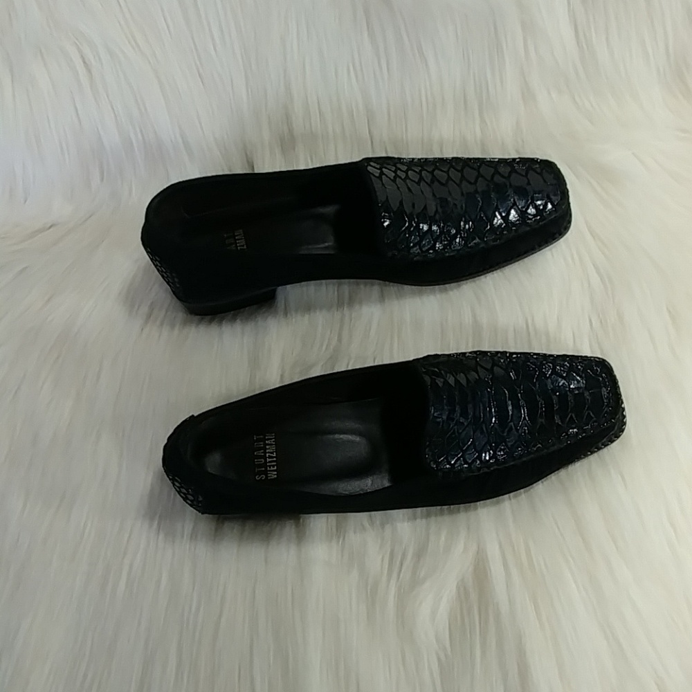 Stuart Weitzman loafer . size 7.5 N
